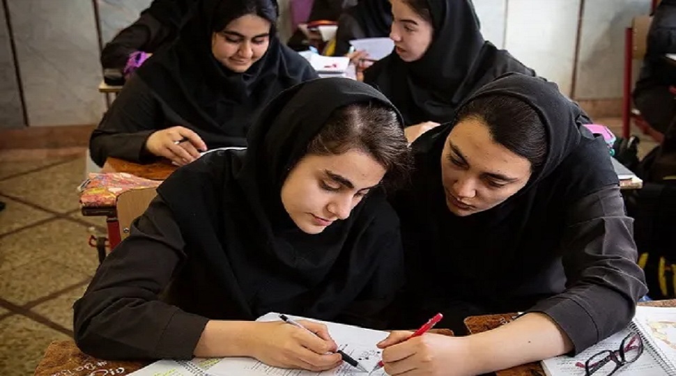 آموزش مجازی مدارس در سال ۱۴۰۵: چالش‌ها و فرصت‌های پیش رو