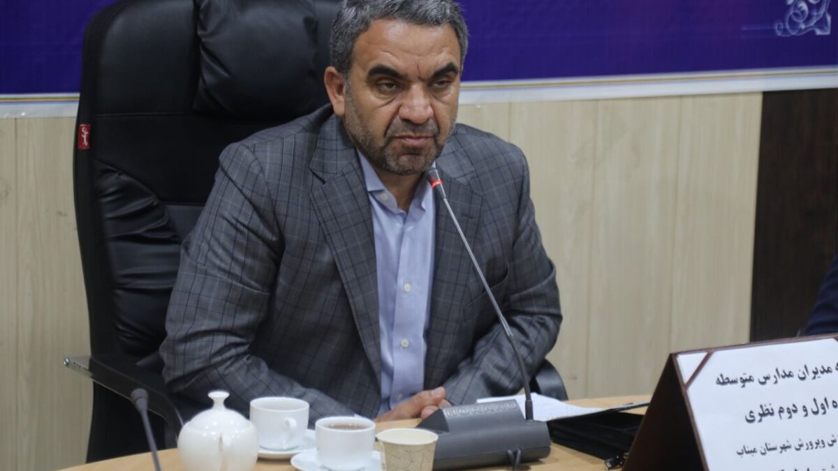 لزوم تقویت فرهنگ نماز و توسعه تشکل های دانش آموزی