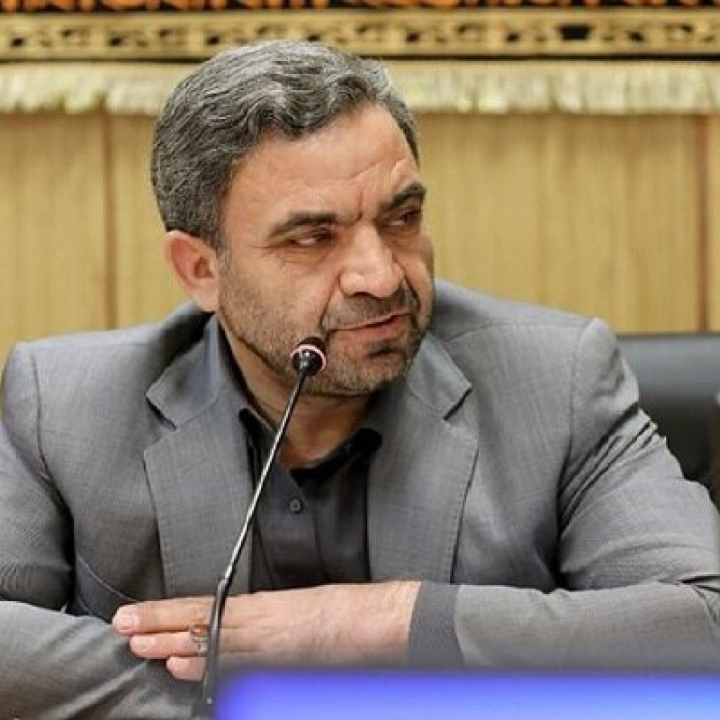 آموزش هوش مصنوعی به یک میلیون دانش آموز