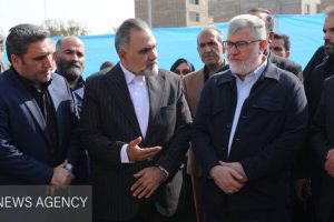 کلنگ مدرسه ۹ کلاسه فرون آباد با ۲۰ میلیارد تومان اعتبار به زمین خورد