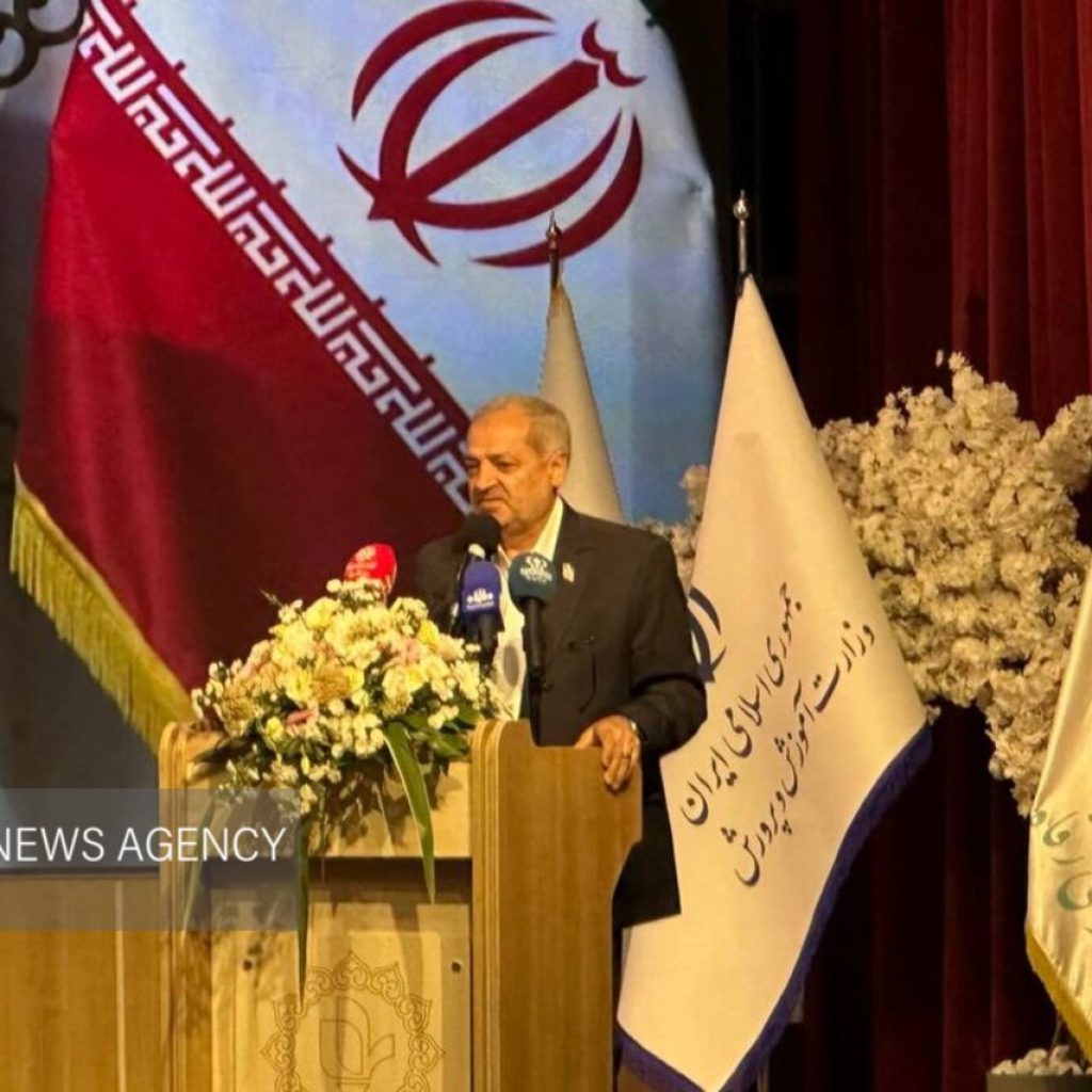 میانگین پرداخت فوق العاده ویژه فرهنگیان حدود ۲۱ تا ۲۲ درصد